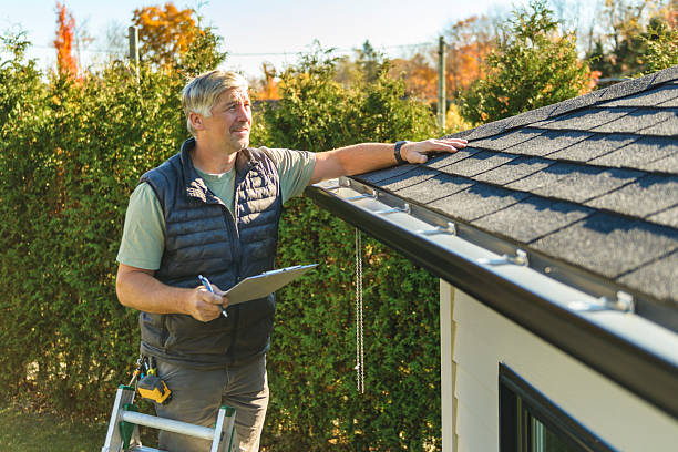 Professional Roof Leak Repair technician working in Dysart, IA